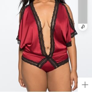 Eloquii Draped atin Teddy